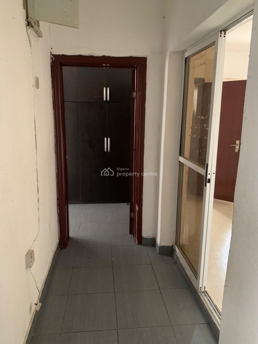 Luxury 3 Bedroom Flat, Gra Phase 1, Magodo, Lagos, Flat / Apartment for Rent