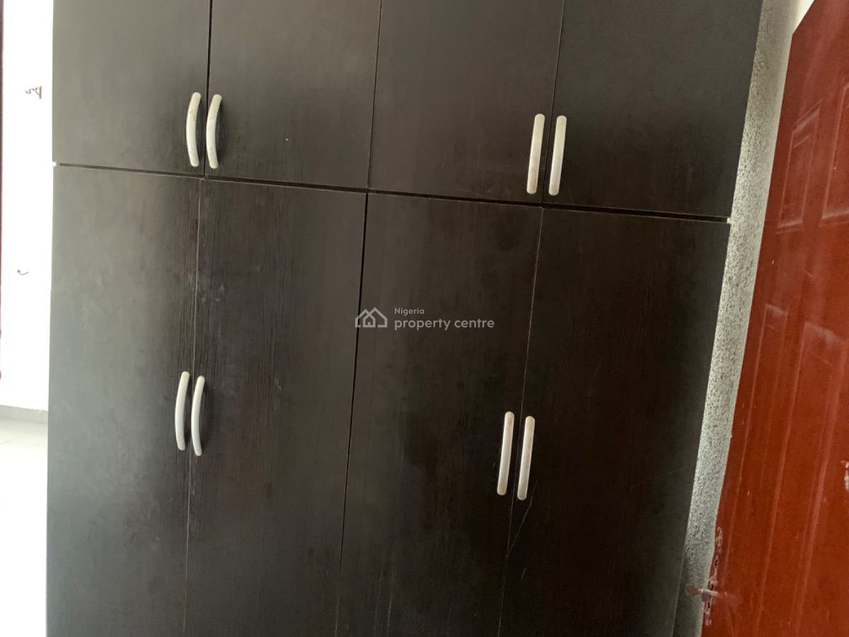 Luxury 3 Bedroom Flat, Gra Phase 1, Magodo, Lagos, Flat / Apartment for Rent