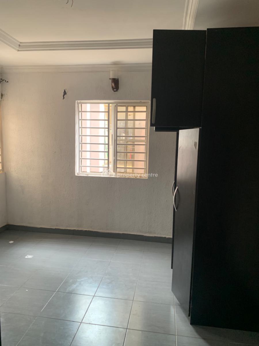 Luxury 3 Bedroom Flat, Gra Phase 1, Magodo, Lagos, Flat / Apartment for Rent