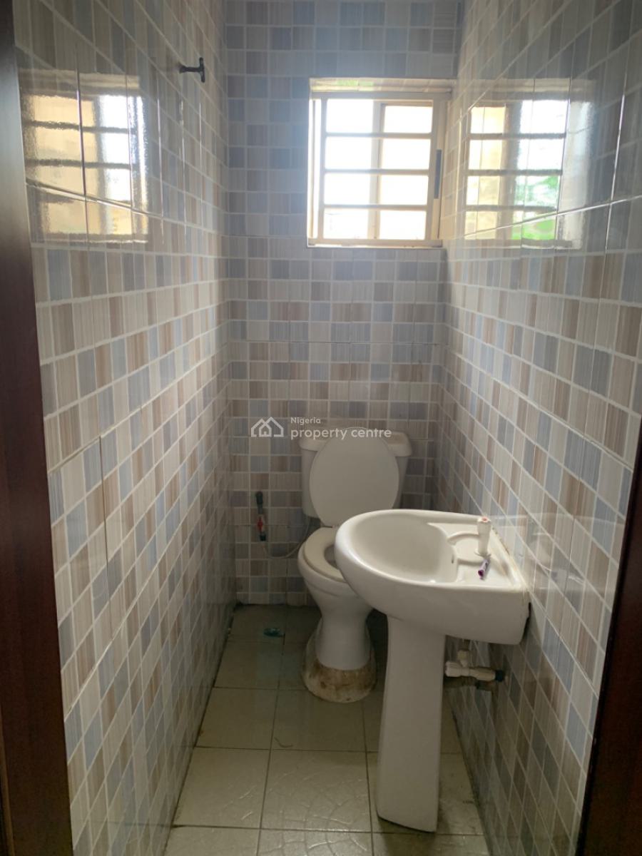 Luxury 3 Bedroom Flat, Gra Phase 1, Magodo, Lagos, Flat / Apartment for Rent