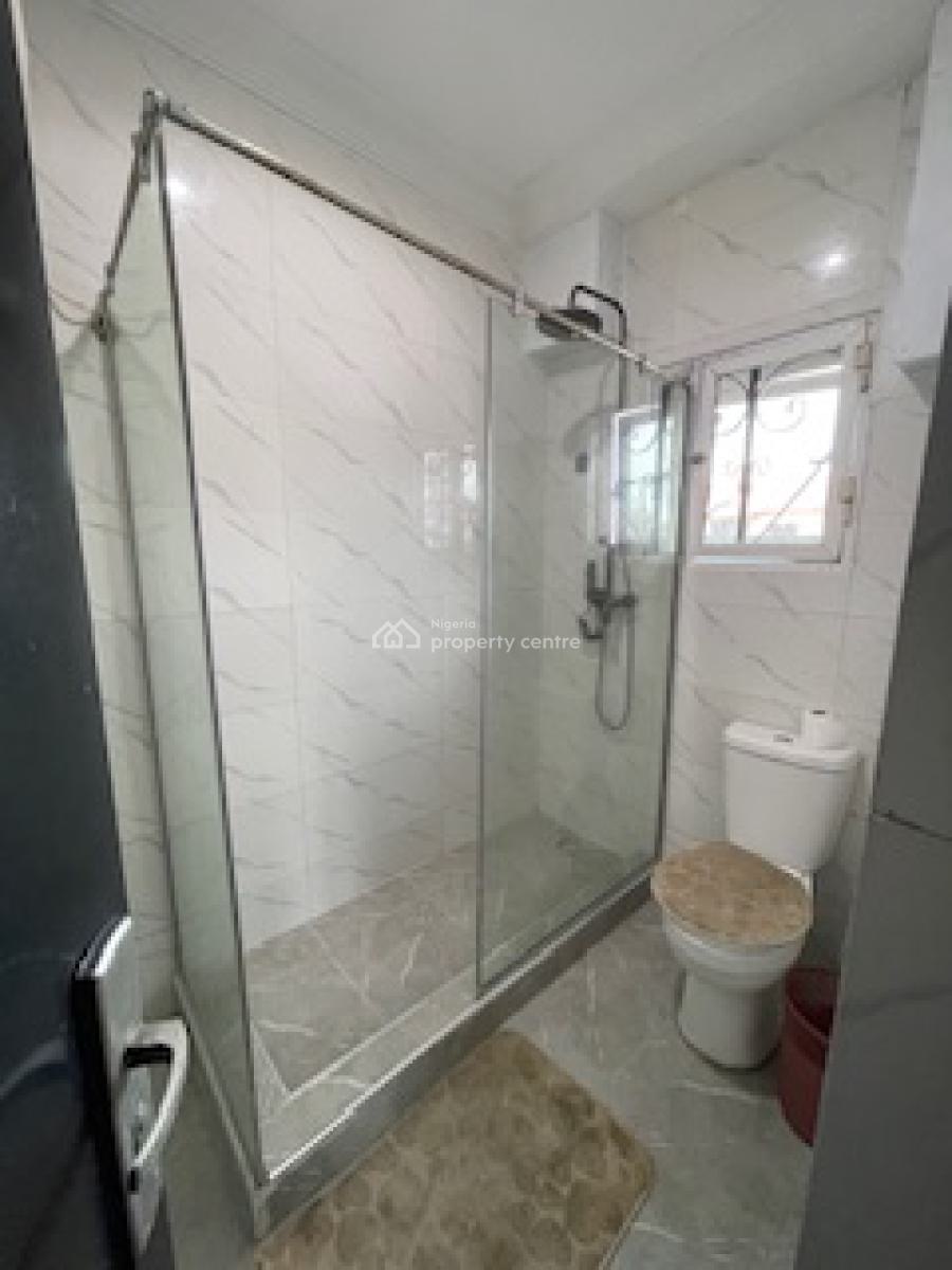 Luxury 3 Bedroom Flat with Excellent Finishing and a Bq, Lekki Phase 1, Lekki, Lagos, Block of Flats for Sale