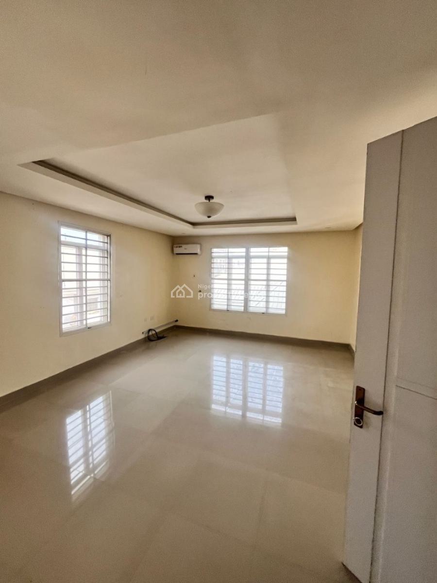 Well Maintained 5 Bedroom Semi Detached Duplex with 2 Bq, Lekki Phase 1, Lekki, Lagos, Semi-detached Duplex for Rent