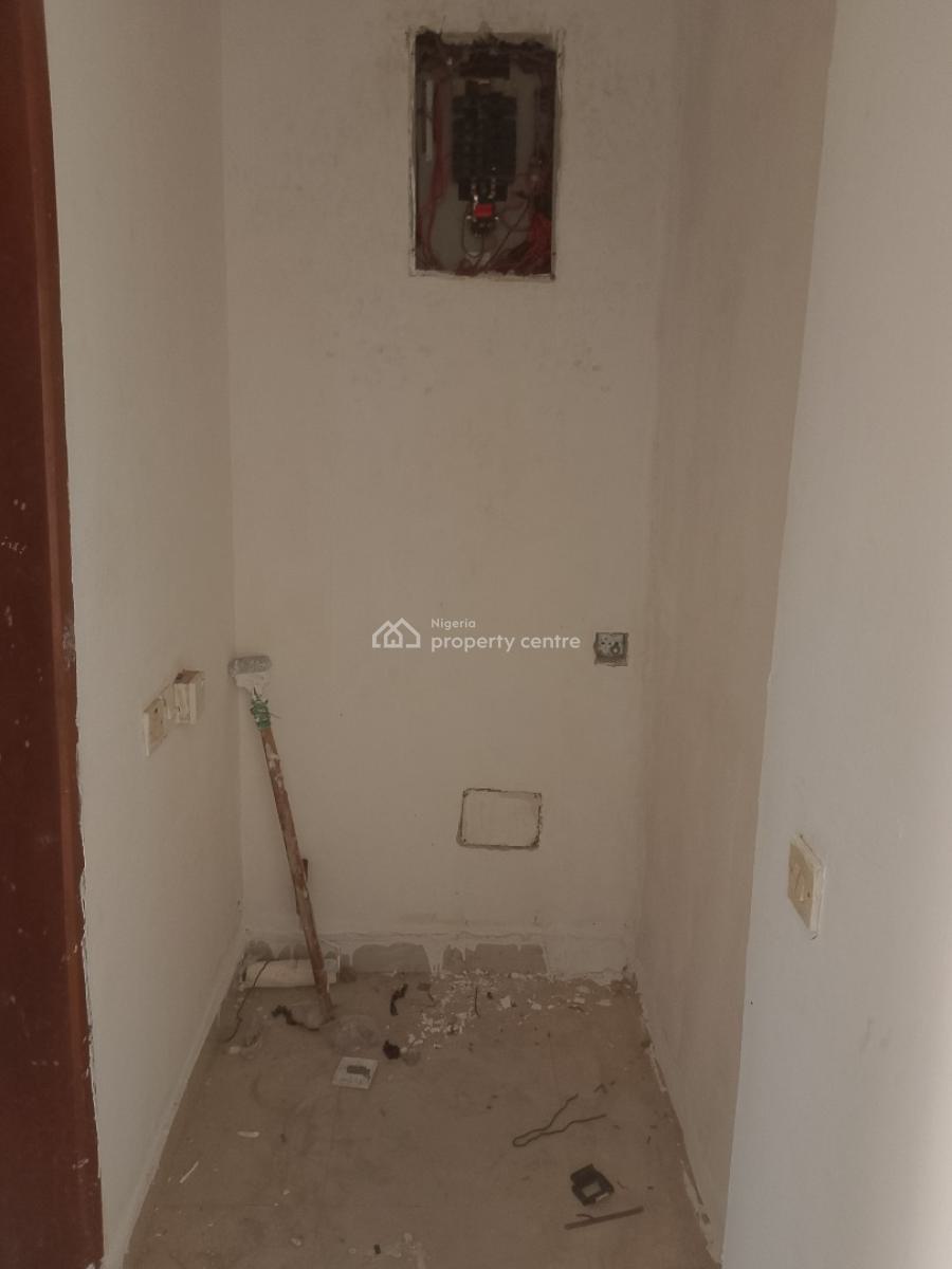 a Room Self Contained, New Road, Lekki, Lagos, Self Contain (single Rooms) for Rent
