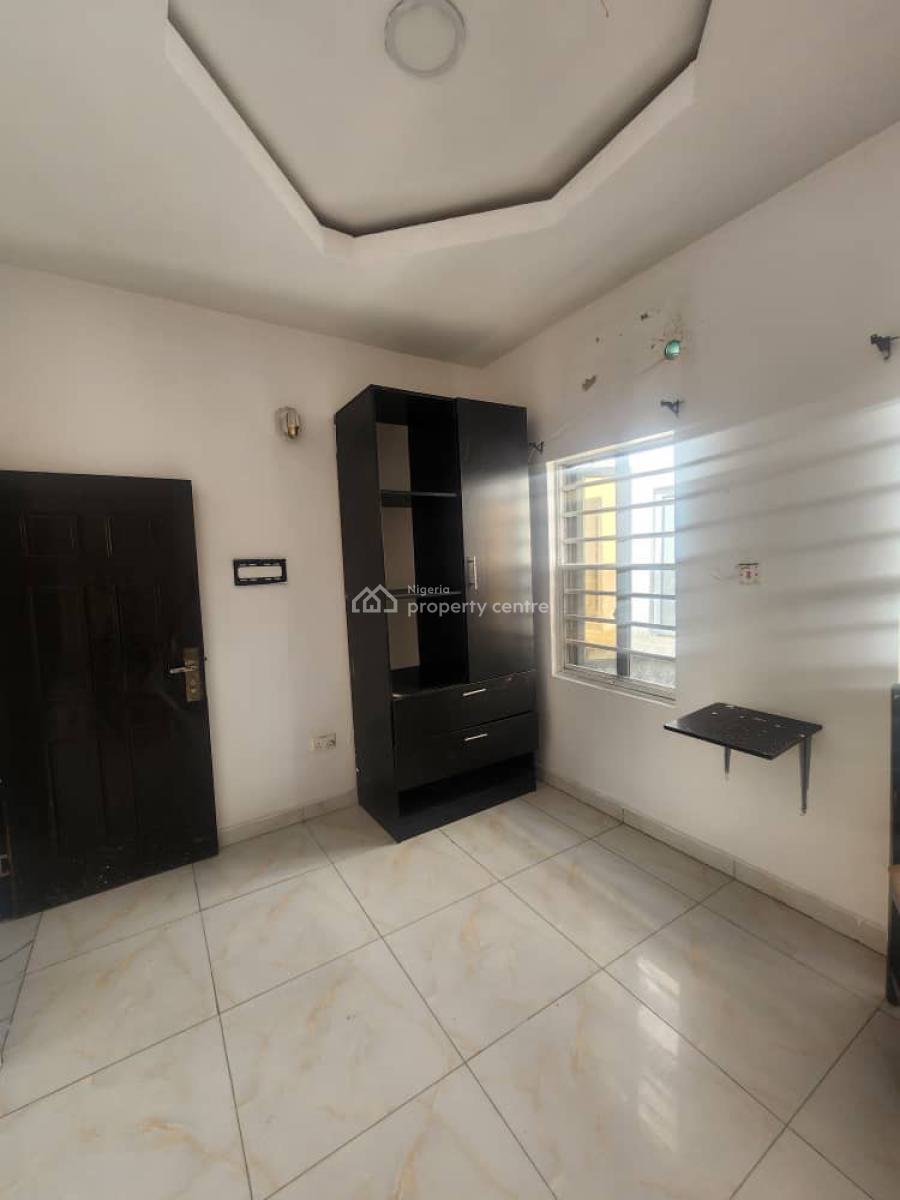 Standard Single Room Self Contain Duplex Shared Apartment, Van Daniel Estate, Orchid Road, Lekki, Lagos, Self Contain (single Rooms) for Rent