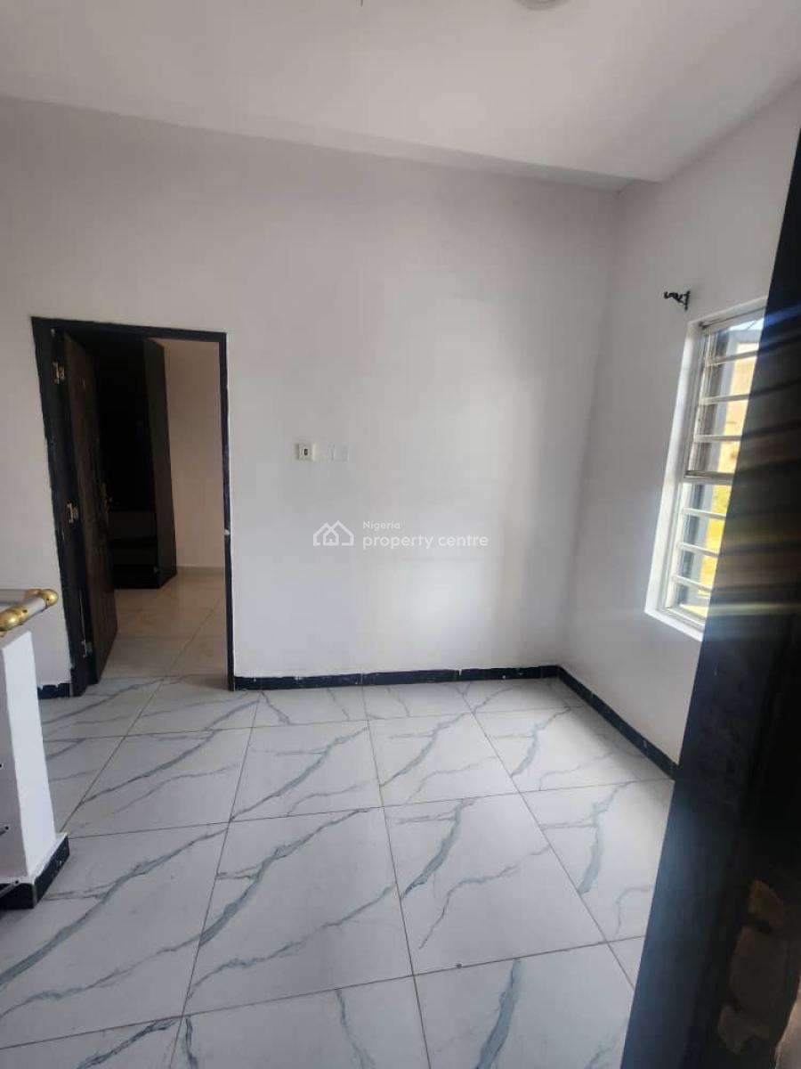 Standard Single Room Self Contain Duplex Shared Apartment, Van Daniel Estate, Orchid Road, Lekki, Lagos, Self Contain (single Rooms) for Rent