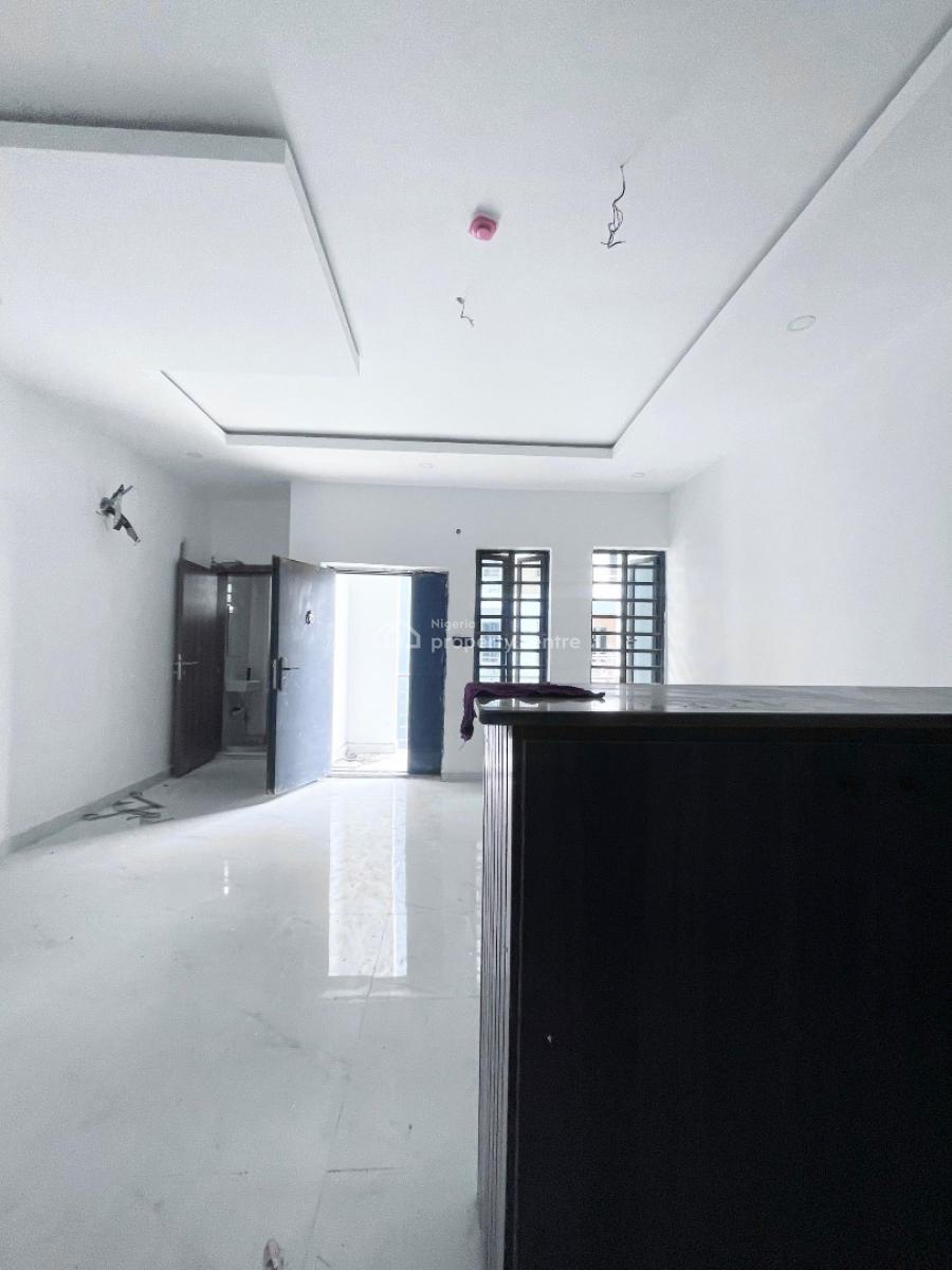 1 Bedroom Serviced Apartment in a Secured Estate, Ajah, Lagos, Flat / Apartment for Sale