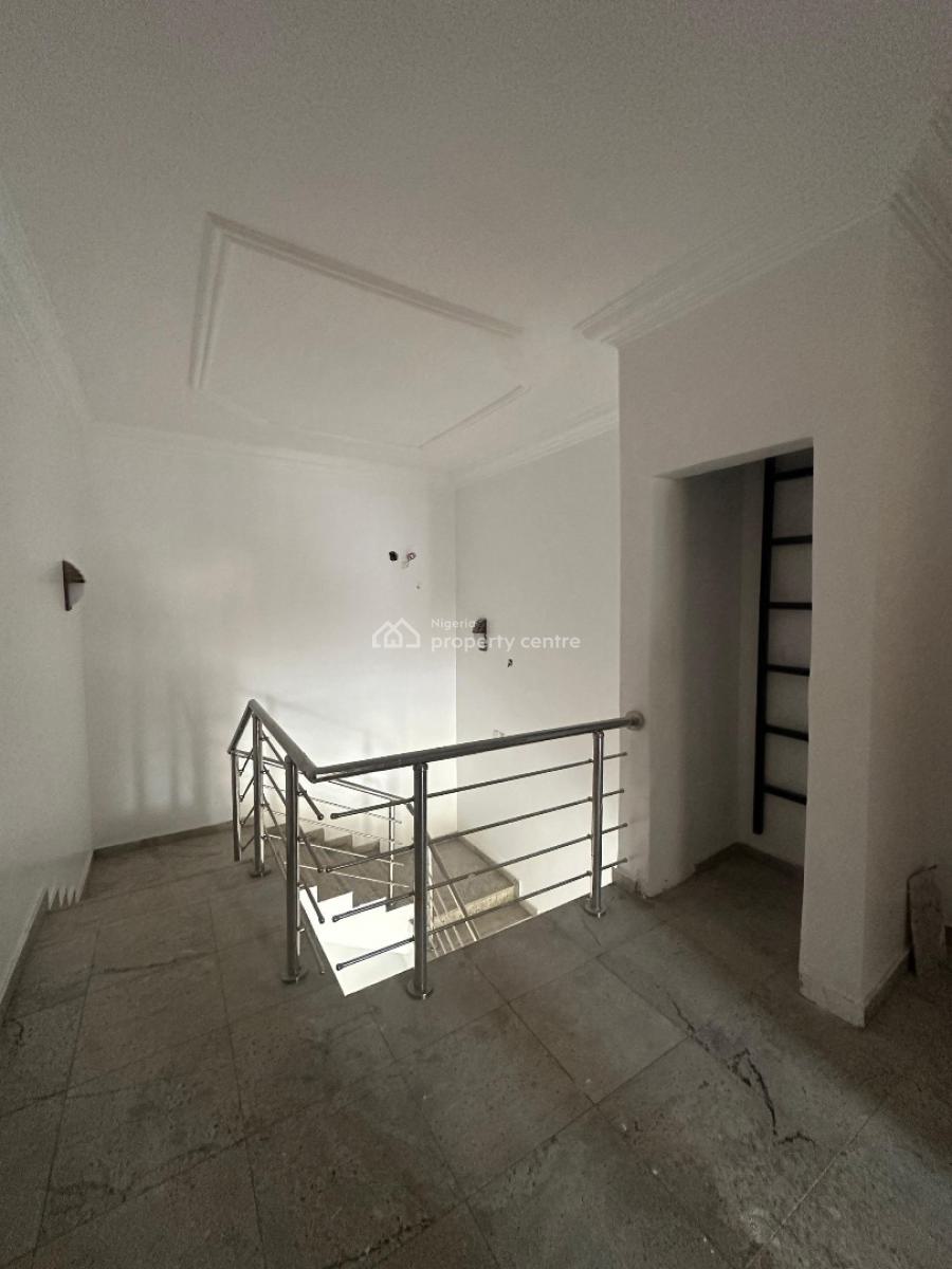 4 Bedroom Detached House with a Mini Flat Chalet, Lekki Phase 1, Lekki, Lagos, House for Rent