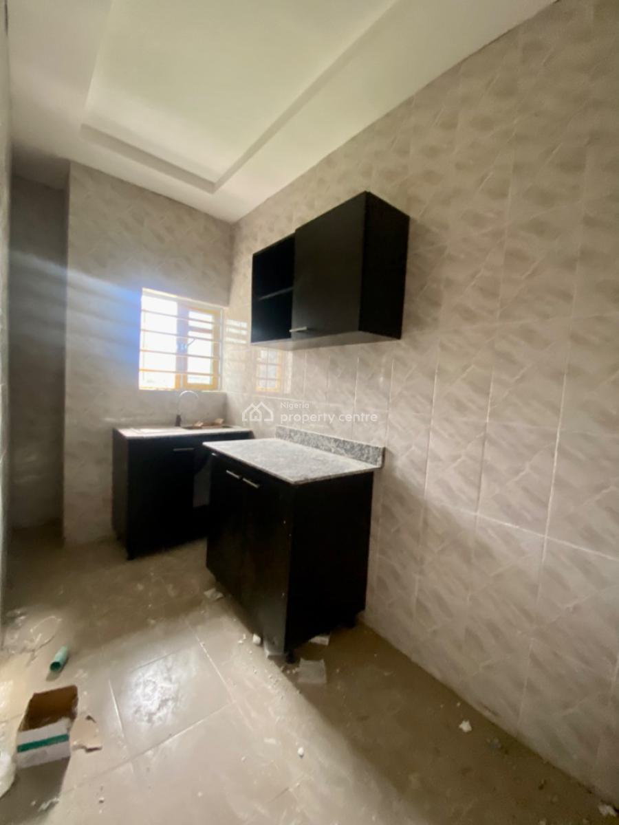 an Executive One Bedroom Flat, Peace Land Ogombo Off Abraham Adesanya Ajah, Lekki, Lagos, Mini Flat (room and Parlour) for Rent