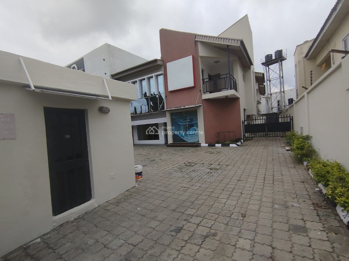 Well Maintained 4 Bedroom House with 2 Rooms Bq, Off Admiralty Way, Lekki Phase 1, Lekki, Lagos, Detached Duplex for Rent