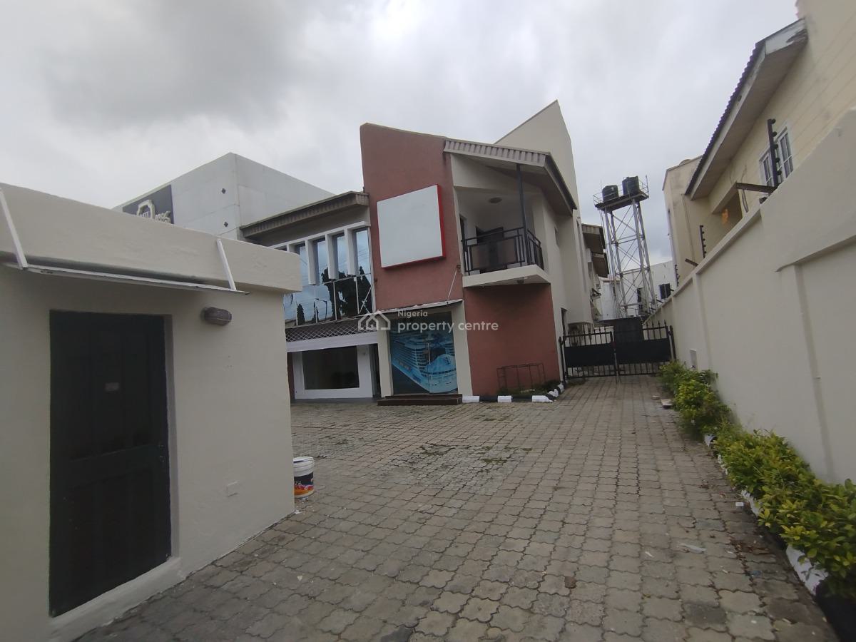Well Maintained 4 Bedroom House with 2 Rooms Bq, Off Admiralty Way, Lekki Phase 1, Lekki, Lagos, Detached Duplex for Rent