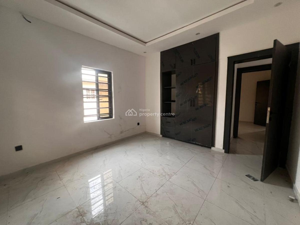 2 Bedroom Apartment in Lekki Phase 1, Lekki Phase 1, Lekki, Lagos, Flat / Apartment for Rent