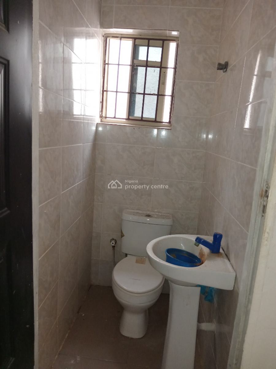 Spacious Room and Parlour Upstairs, Ogombo, Ajah, Lagos, Mini Flat (room and Parlour) for Rent