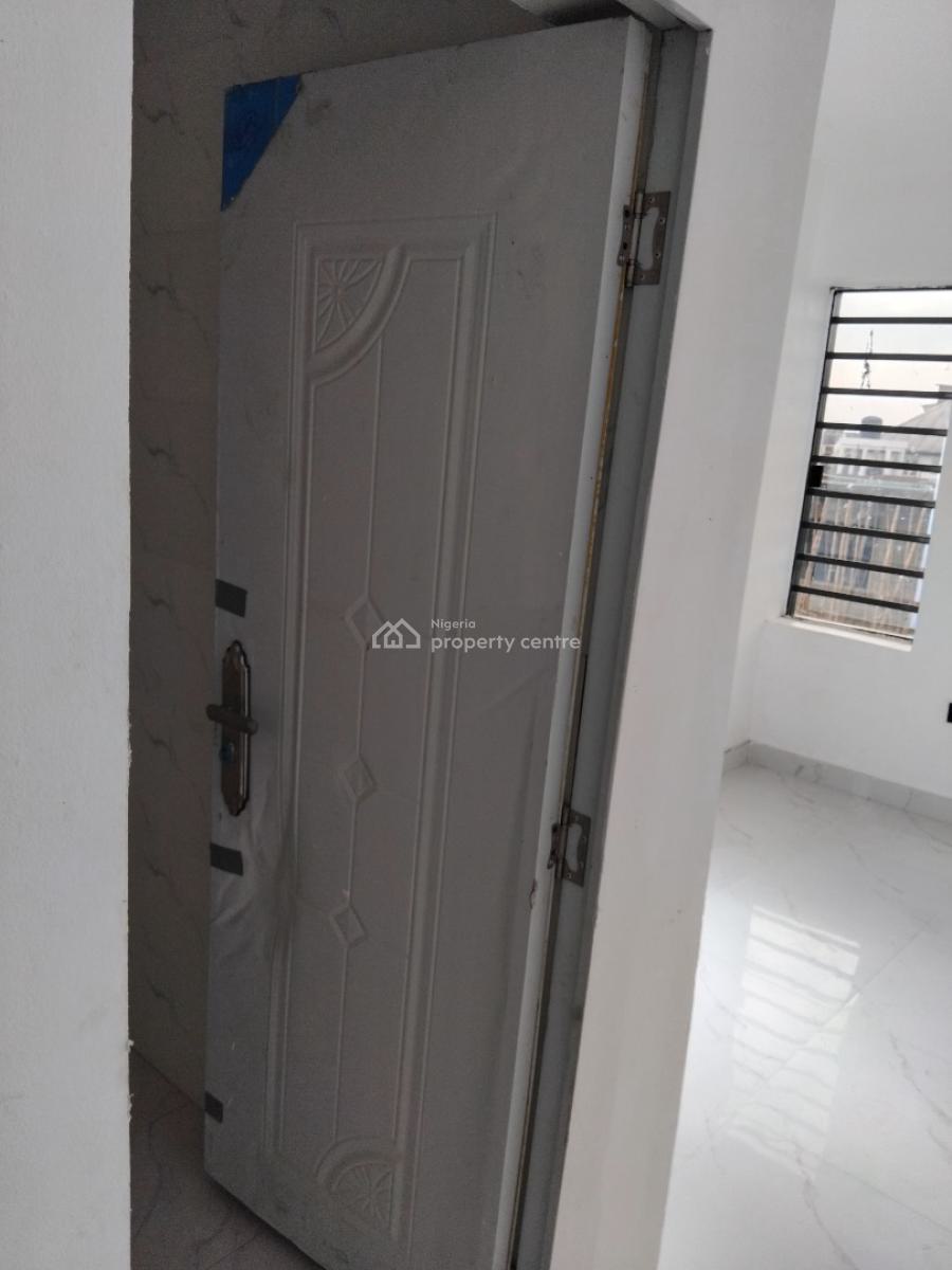 Paradise Newly Built All En-suite 2-bedroom with Bq, Abraham Adesanya, Ajah, Lagos, Terraced Duplex for Rent