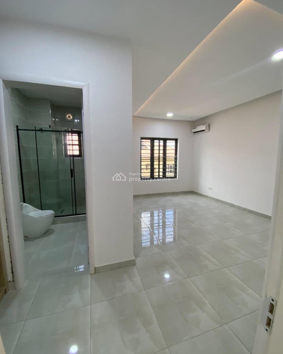 Step Into Elegance: Fully Serviced Brand New, Chevron Drive, Lekki, Lagos, Terraced Duplex for Rent