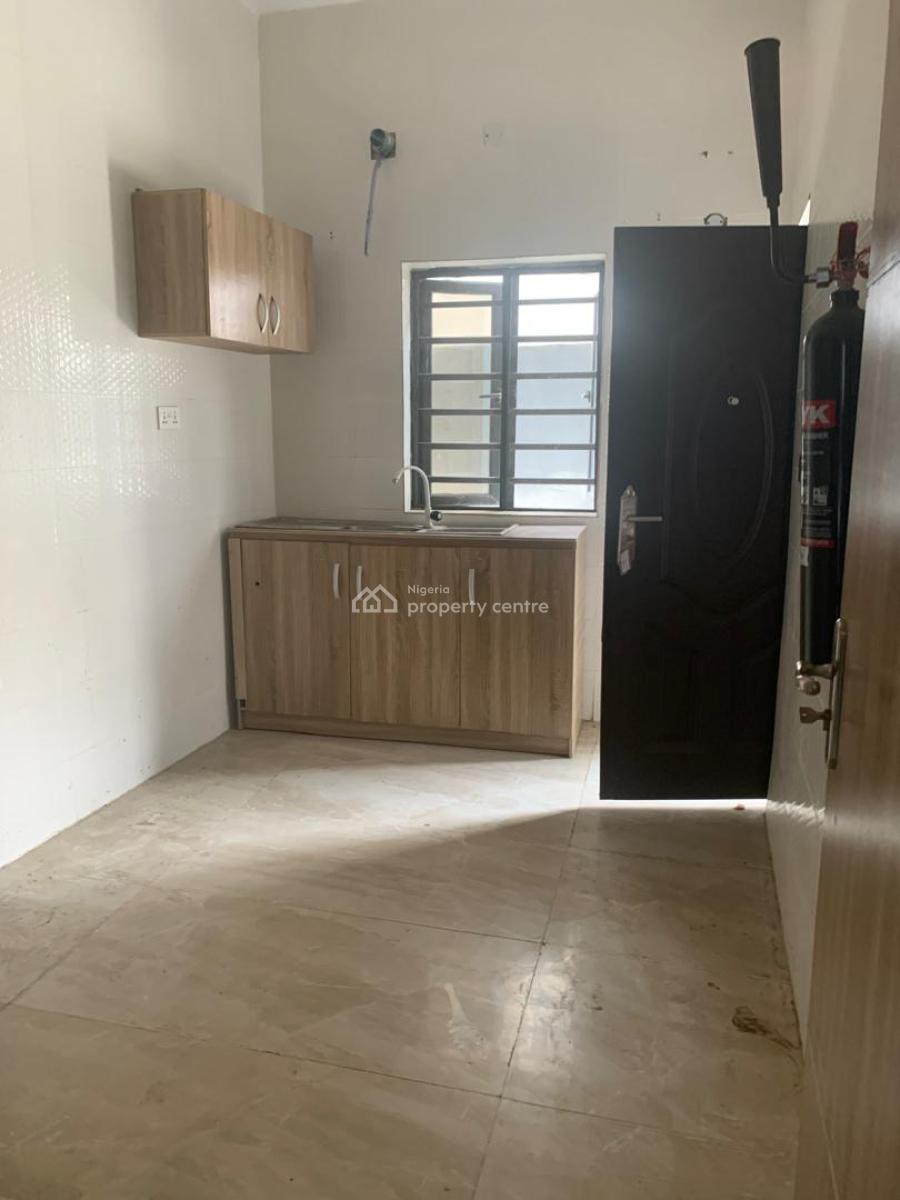 Lovely 2 Bedroom Flat with Bq, Dupe Oguntade, Ilasan, Lekki, Lagos, Flat / Apartment for Rent