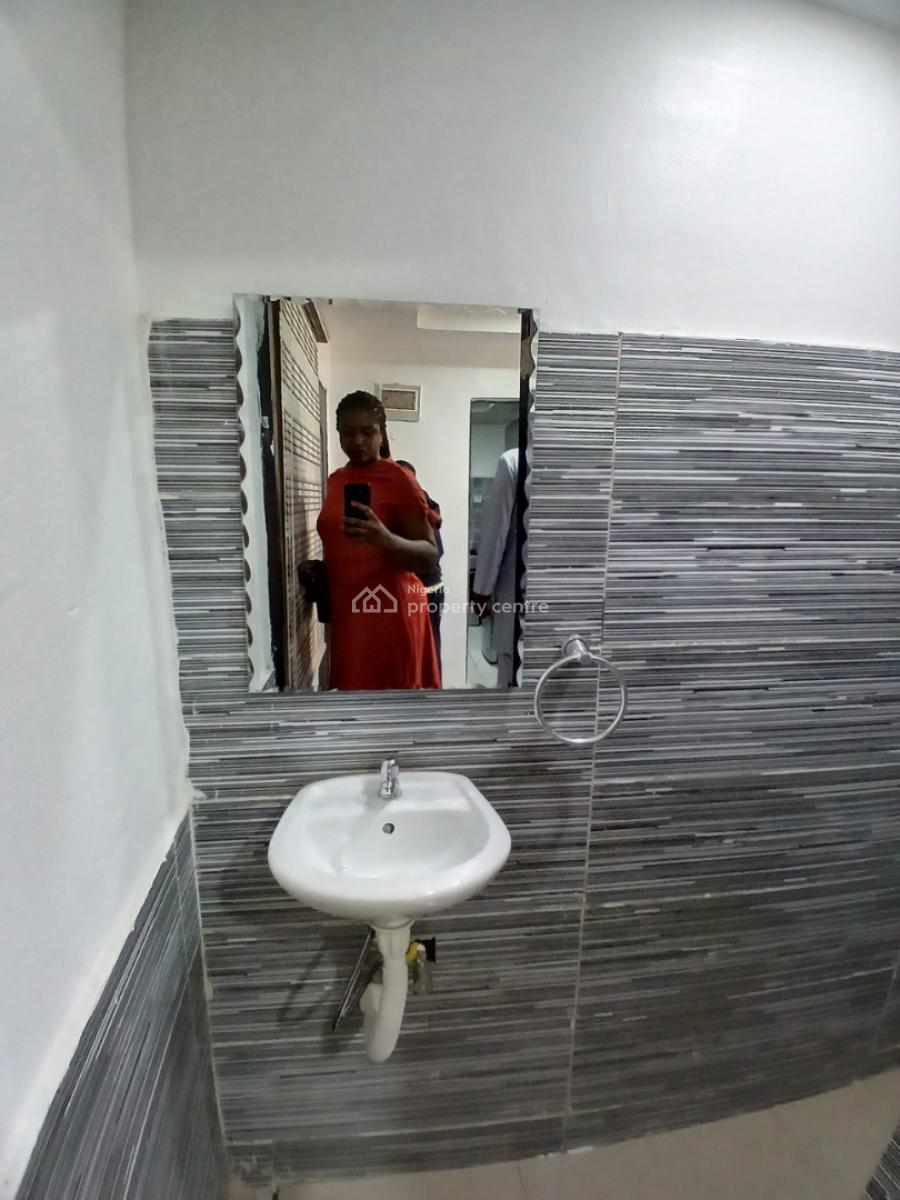 Furnished and Serviced One Bedroom Apartment, Wuse, Abuja, Flat / Apartment for Rent