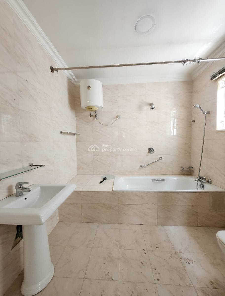 Exquisite 3 Bedroom Apartment, Lekki Phase 1, Lekki Phase 1, Lekki, Lagos, Flat / Apartment for Rent