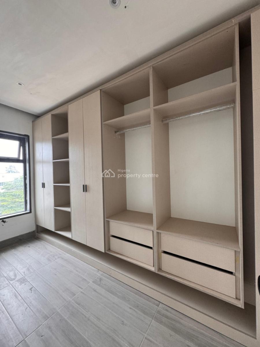 Luxurious 2 Bedroom Apartment with a Study  on The 5th Floor, Victoria Island (vi), Lagos, Flat / Apartment for Rent