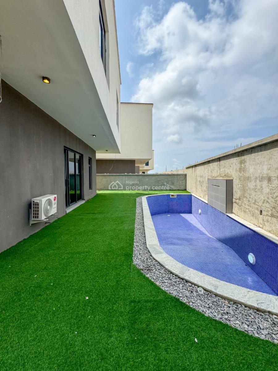 Luxury 5 Bedroom Fully Detached House with Bq in a Mini Estate, Lekki Phase 1, Lekki, Lagos, Detached Duplex for Sale