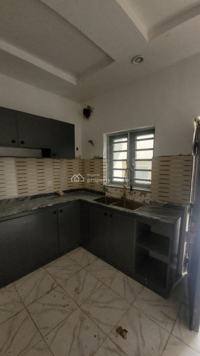 Tear Rubber 2 Bedroom Apartment, Ogombo, Ogombo, Ajah, Lagos, Flat / Apartment for Rent