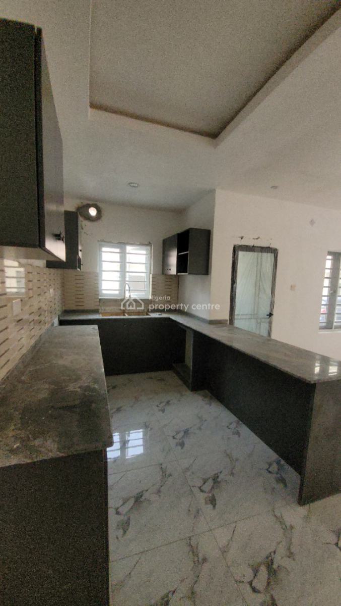 Tear Rubber 2 Bedroom Apartment, Ogombo, Ogombo, Ajah, Lagos, Flat / Apartment for Rent