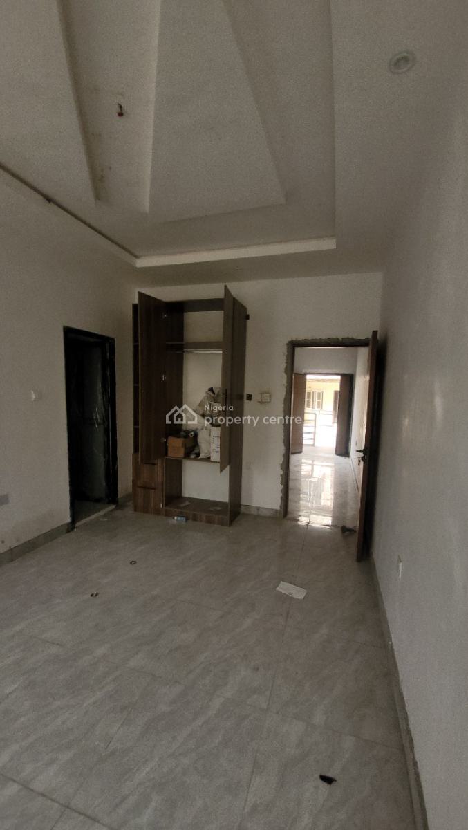 Tear Rubber 2 Bedroom Apartment, Ogombo, Ogombo, Ajah, Lagos, Flat / Apartment for Rent