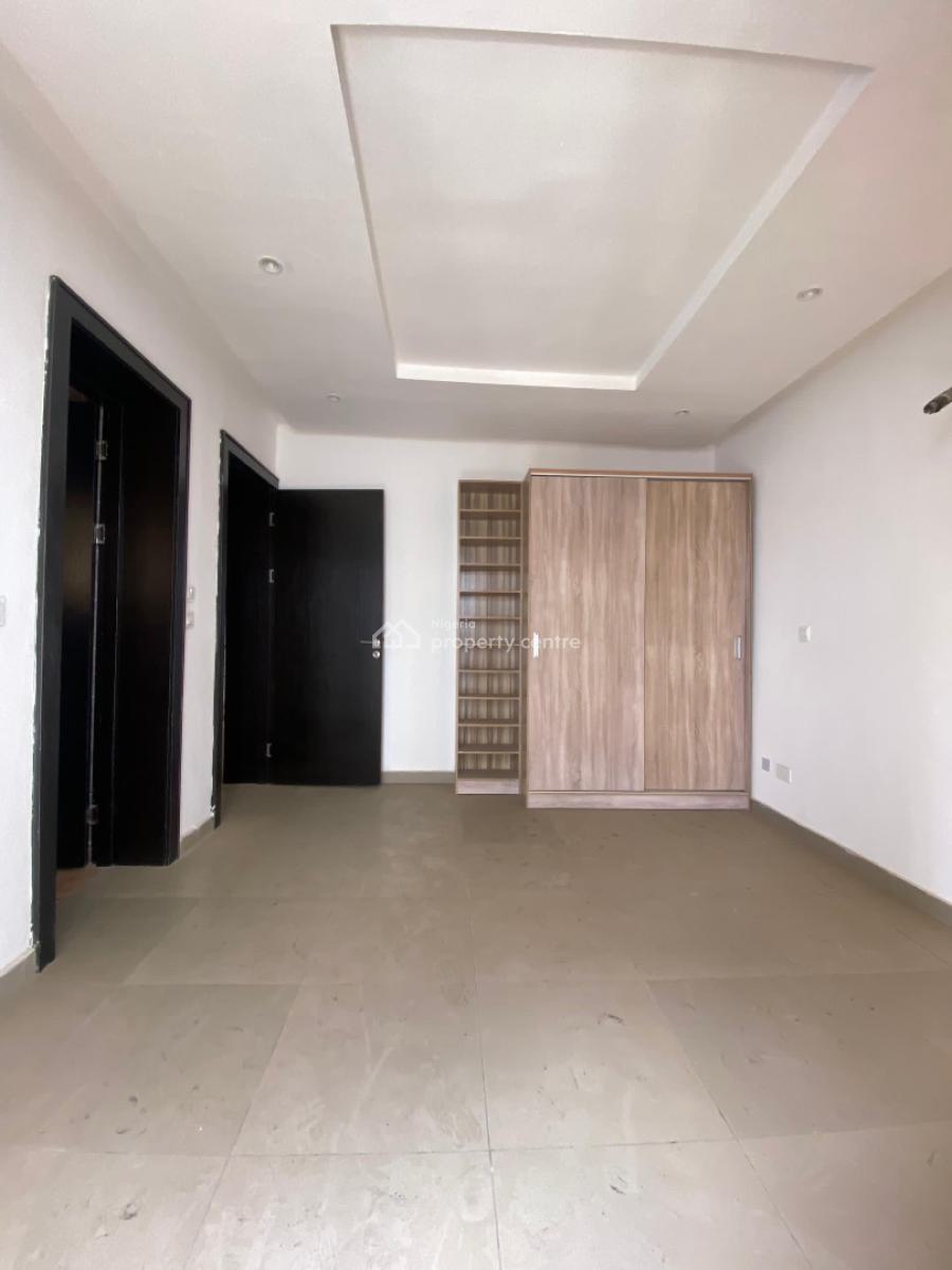 4 Bedrooms Terraced Duplex with Bq, Box Room, Berra Estate, Lekki, Lagos, Terraced Duplex for Sale