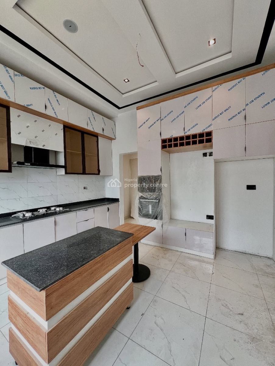 Fully Serviced 2 Bedroom Apartment with a Swimming Pool, Ikate, Lekki, Lagos, Block of Flats for Sale