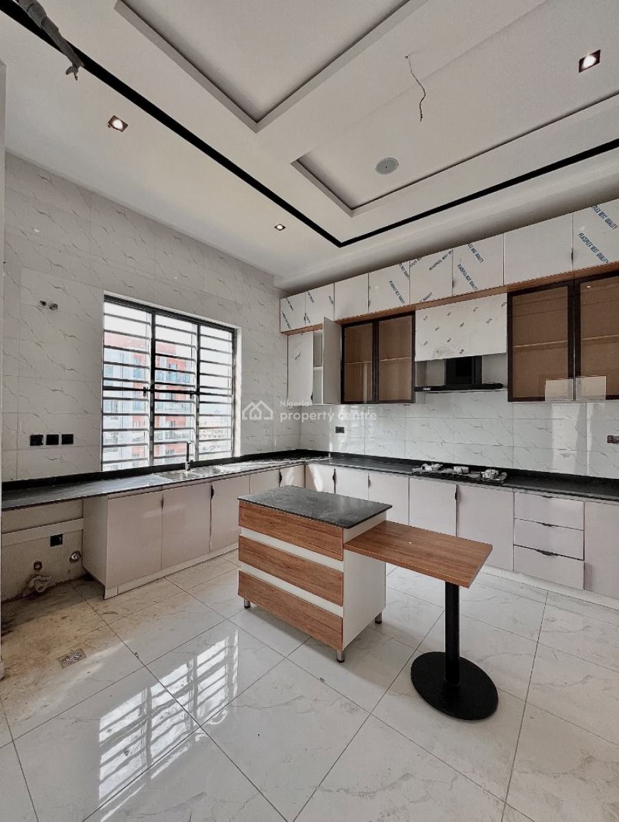 Fully Serviced 2 Bedroom Apartment with a Swimming Pool, Ikate, Lekki, Lagos, Block of Flats for Sale