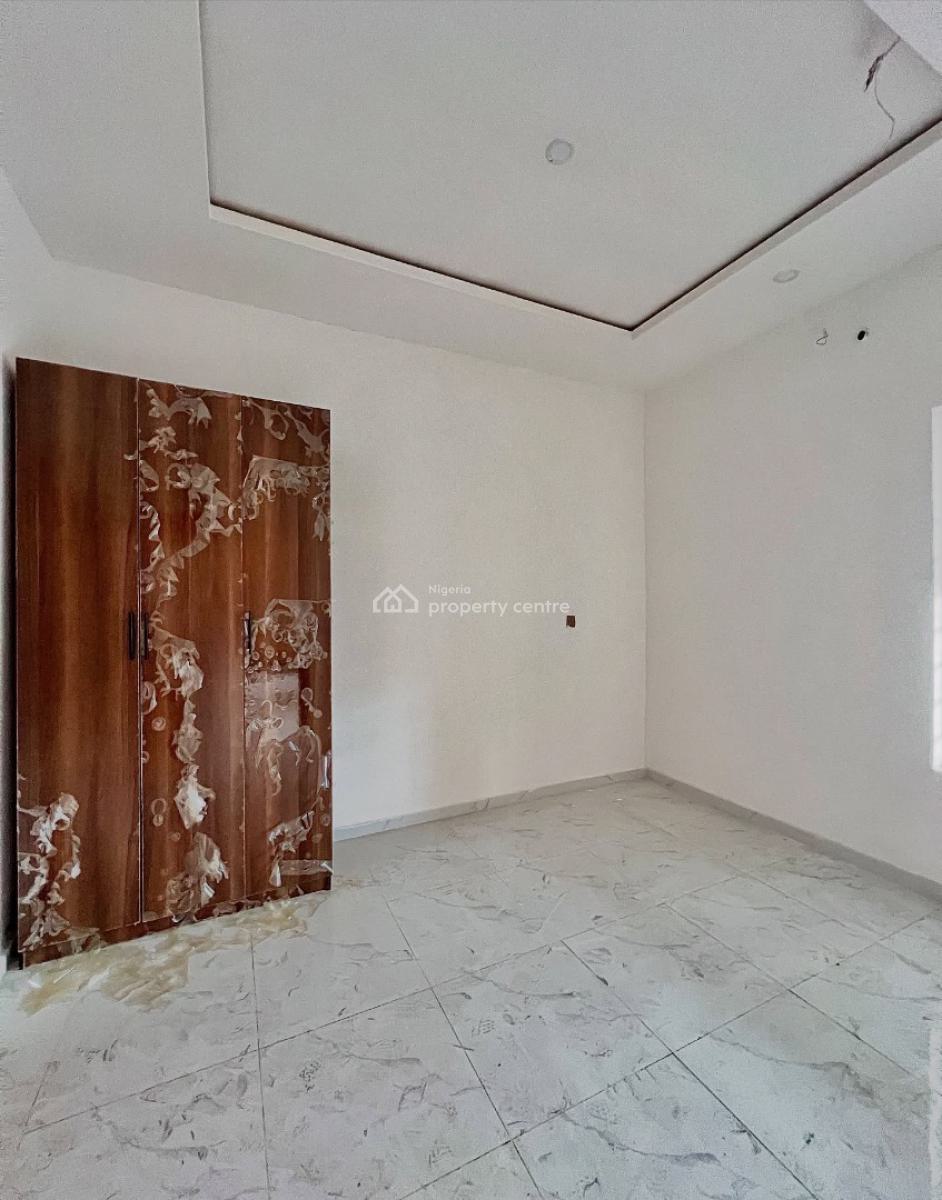 Lovely 1 Bedroom Apartment, Orchid, Lekki, Lagos, Block of Flats for Sale