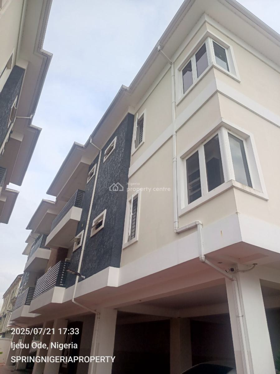 Luxury 2bedroom Flat in a Gated Estate, Beside Blenco Supermarket, Sangotedo, Ajah, Lagos, Flat / Apartment for Rent