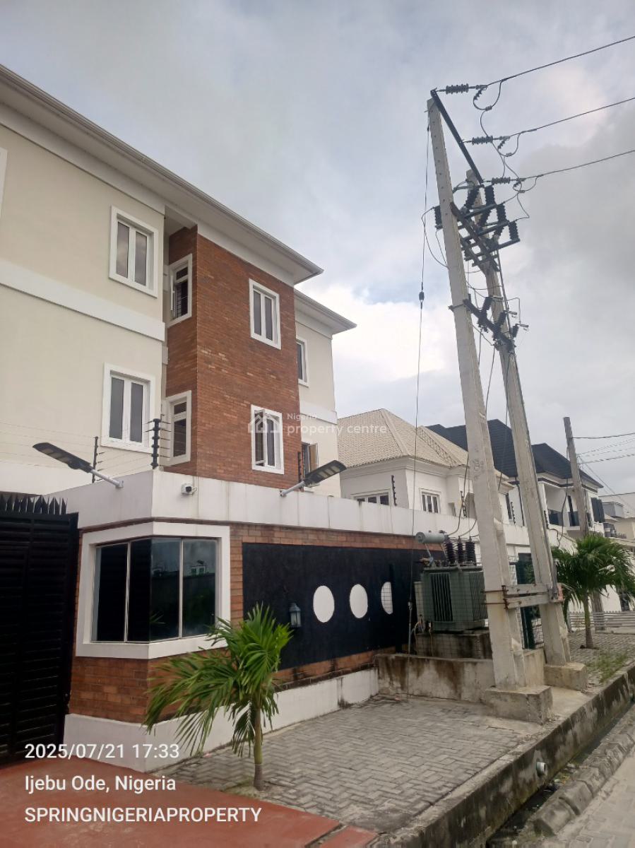 Luxury 2bedroom Flat in a Gated Estate, Beside Blenco Supermarket, Sangotedo, Ajah, Lagos, Flat / Apartment for Rent