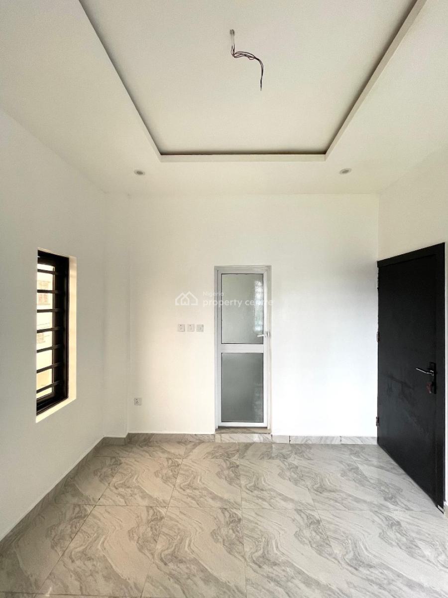 2 Bedroom Apartment, Ologolo, Lekki, Lagos, Flat / Apartment for Sale
