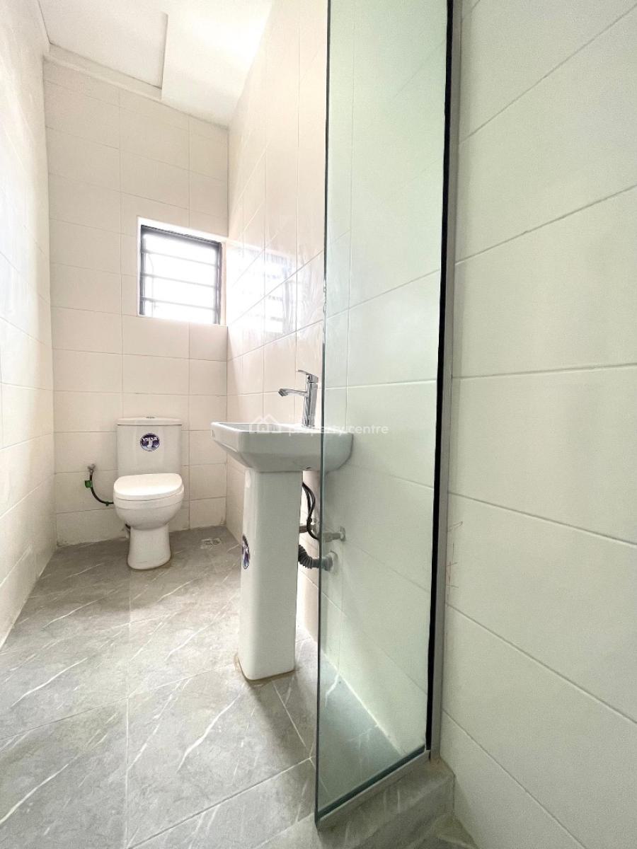 2 Bedroom Apartment, Ologolo, Lekki, Lagos, Flat / Apartment for Sale