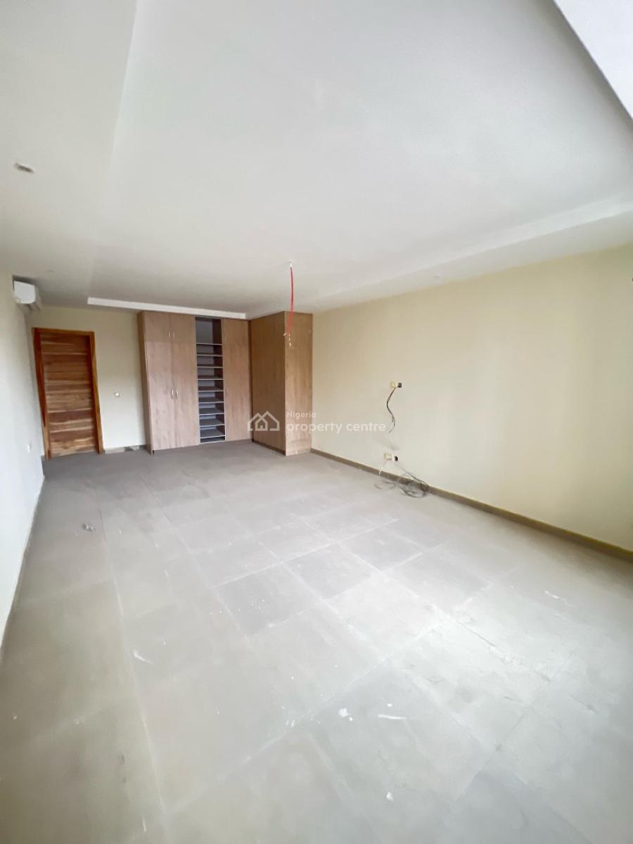 Finely Finished 3 Bedroom Apartment, Lekki Phase 1, Lekki, Lagos, Flat / Apartment for Sale
