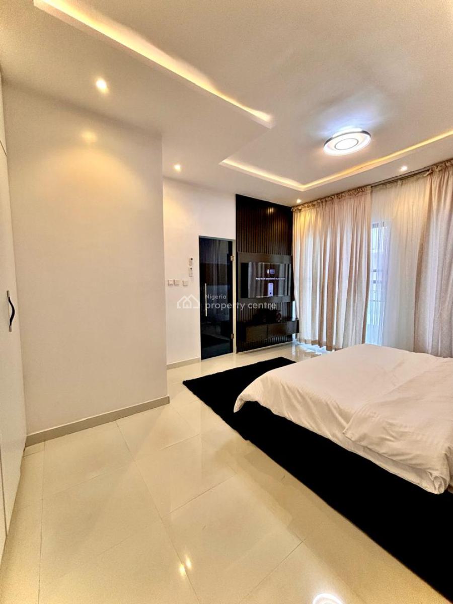 3, Orchid Road, Lekki, Lagos, Semi-detached Duplex Short Let