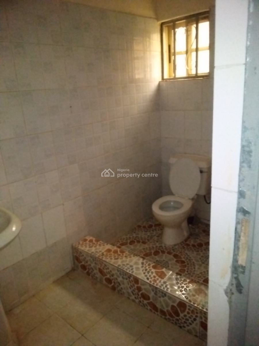 Spacious 3 Bedroom (4toilets) Inside Estate, News Engineering, Dawaki, Gwarinpa, Abuja, Flat / Apartment for Rent