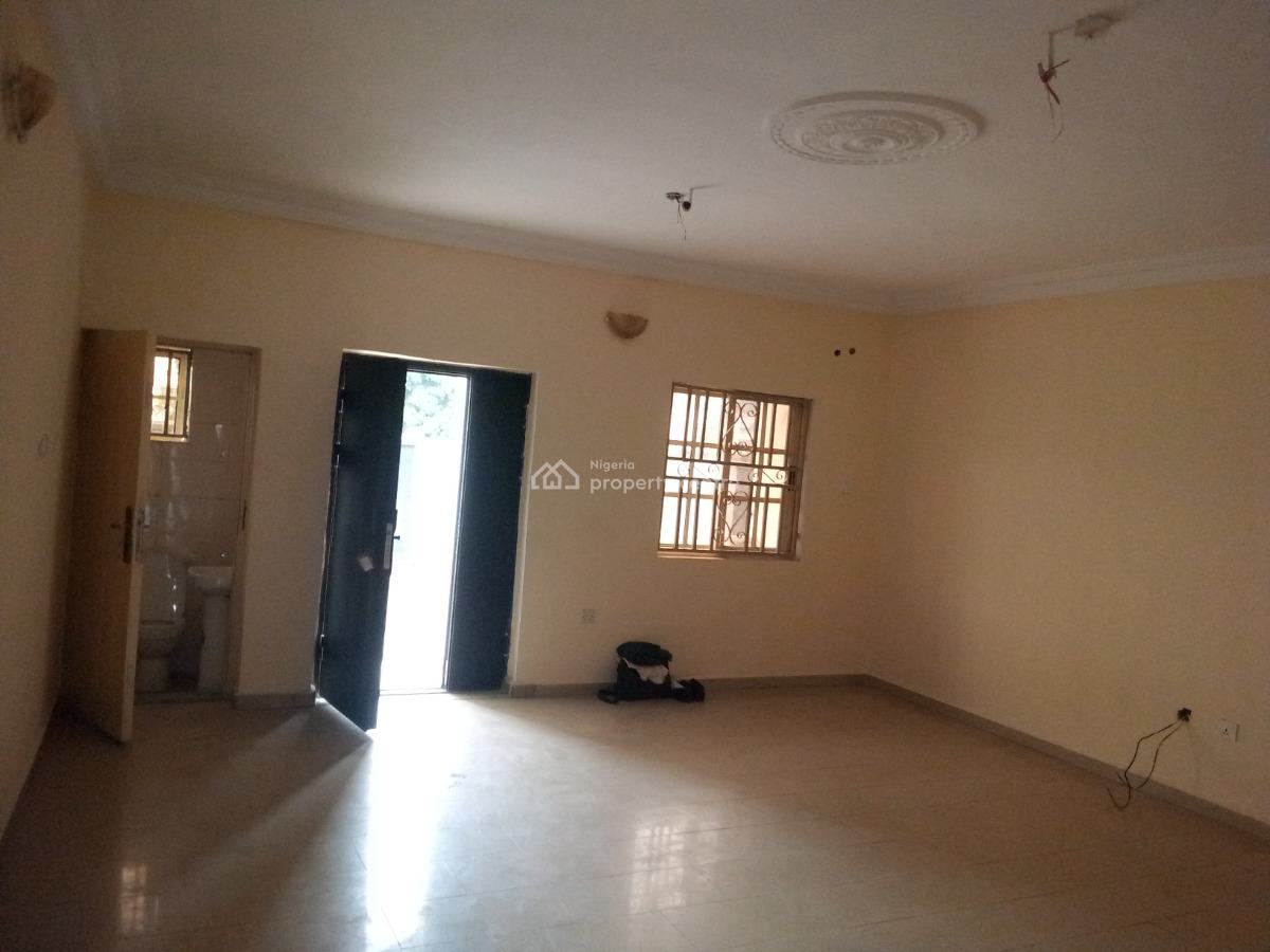 Spacious 3 Bedroom (4toilets) Inside Estate, News Engineering, Dawaki, Gwarinpa, Abuja, Flat / Apartment for Rent