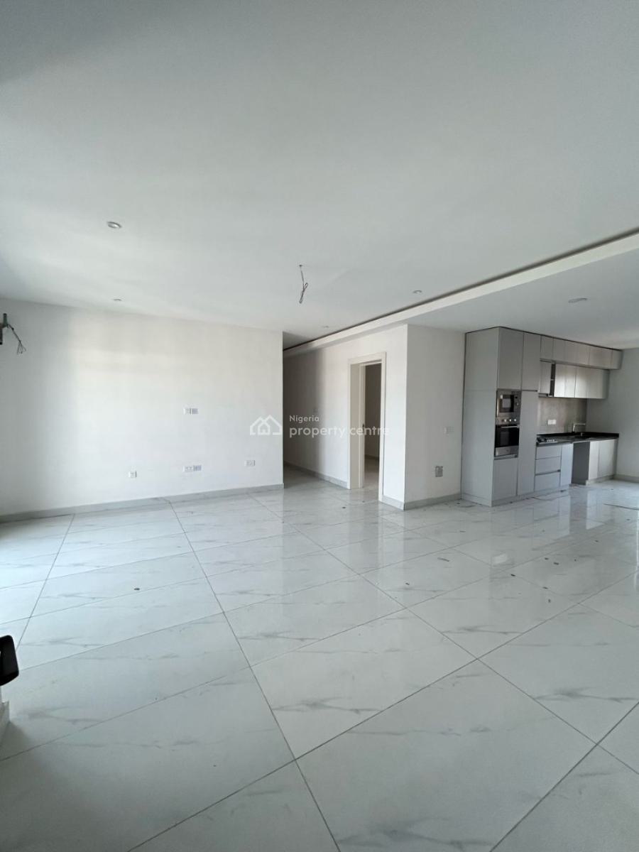 Beautiful 3bedroom Flat with Swimming Pool, Lekki Phase 1, Lekki, Lagos, Flat / Apartment for Rent