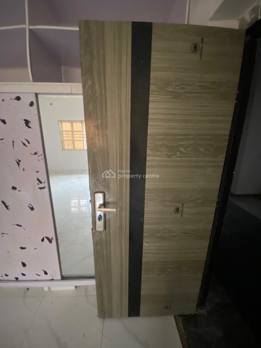Massive Studio Room with Kitchen, Lekki Phase 1, Lekki, Lagos, Self Contain (single Rooms) for Rent