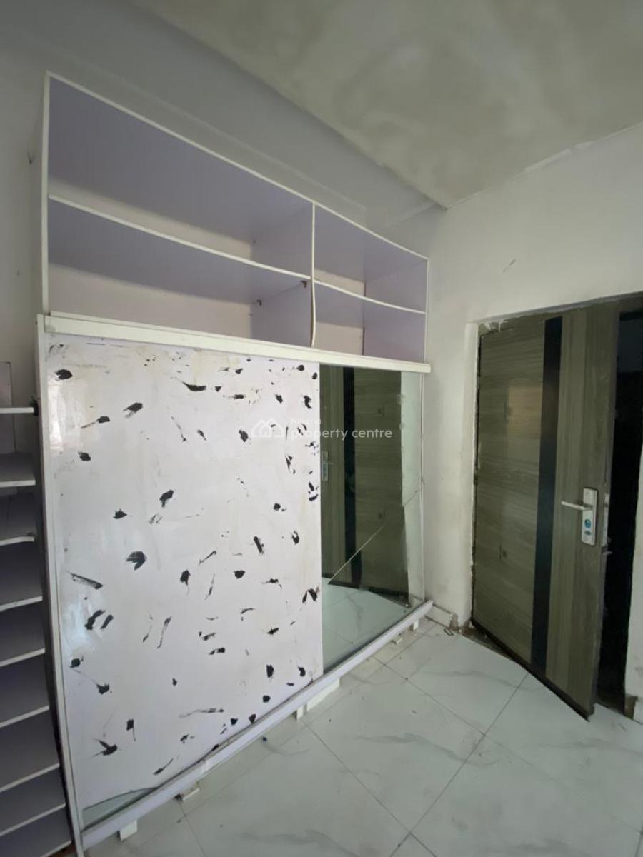 Massive Studio Room with Kitchen, Lekki Phase 1, Lekki, Lagos, Self Contain (single Rooms) for Rent