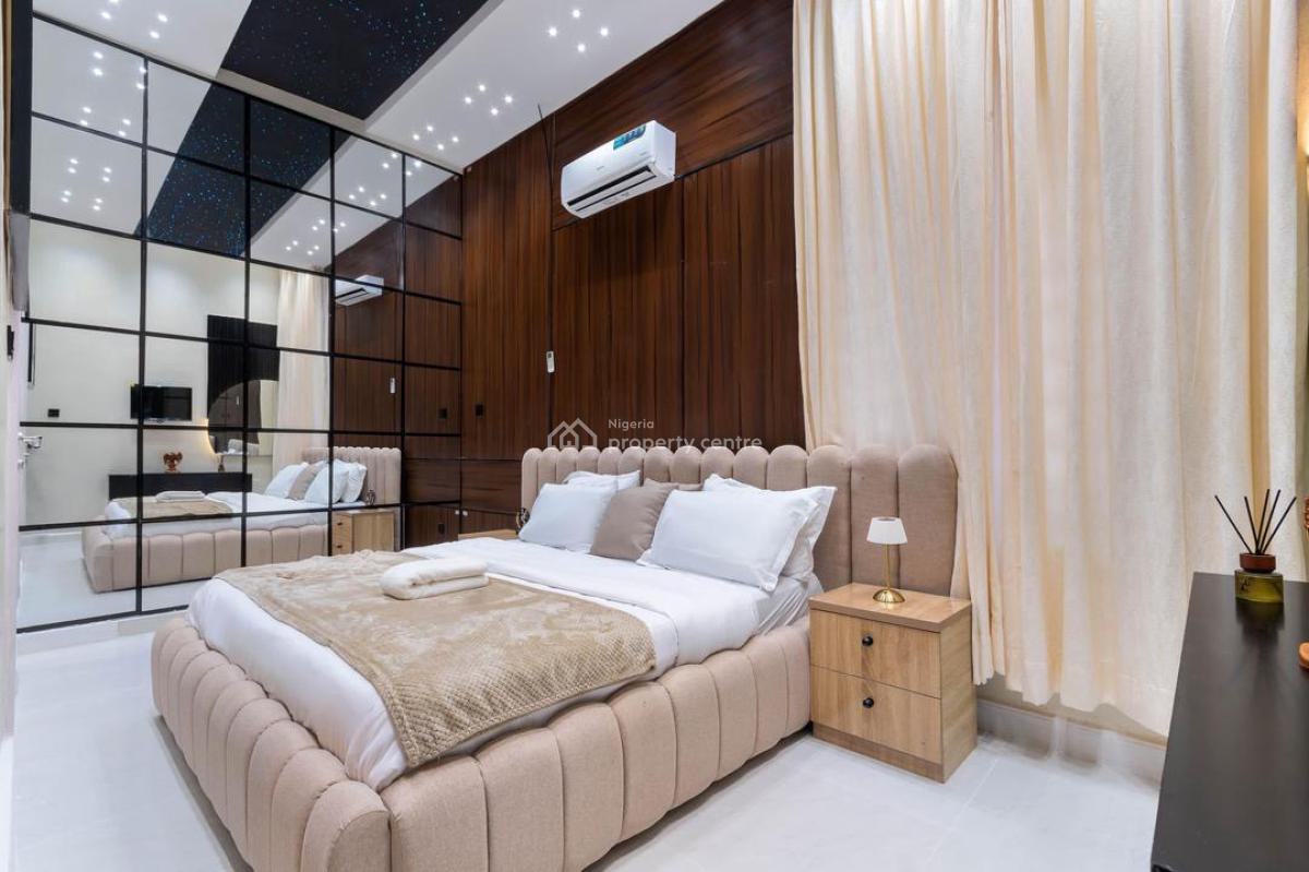 * Relax with The Whole Family at This 3 Bedroom Duplex Self Compound I, Victoria Island (vi), Lagos, Flat / Apartment Short Let