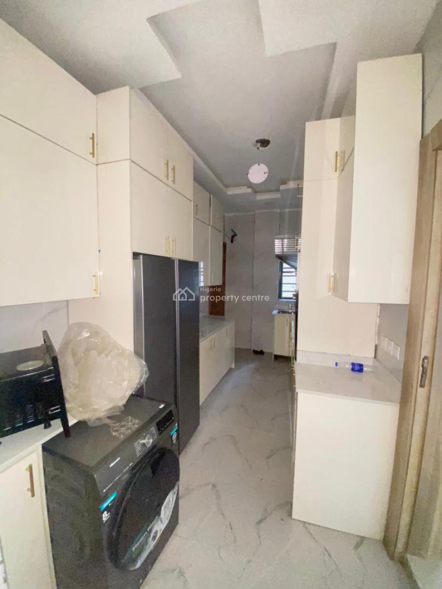 Serviced 3 Bedroom Apartment, Off Admiralty Way, Lekki, Lagos, Flat / Apartment for Rent