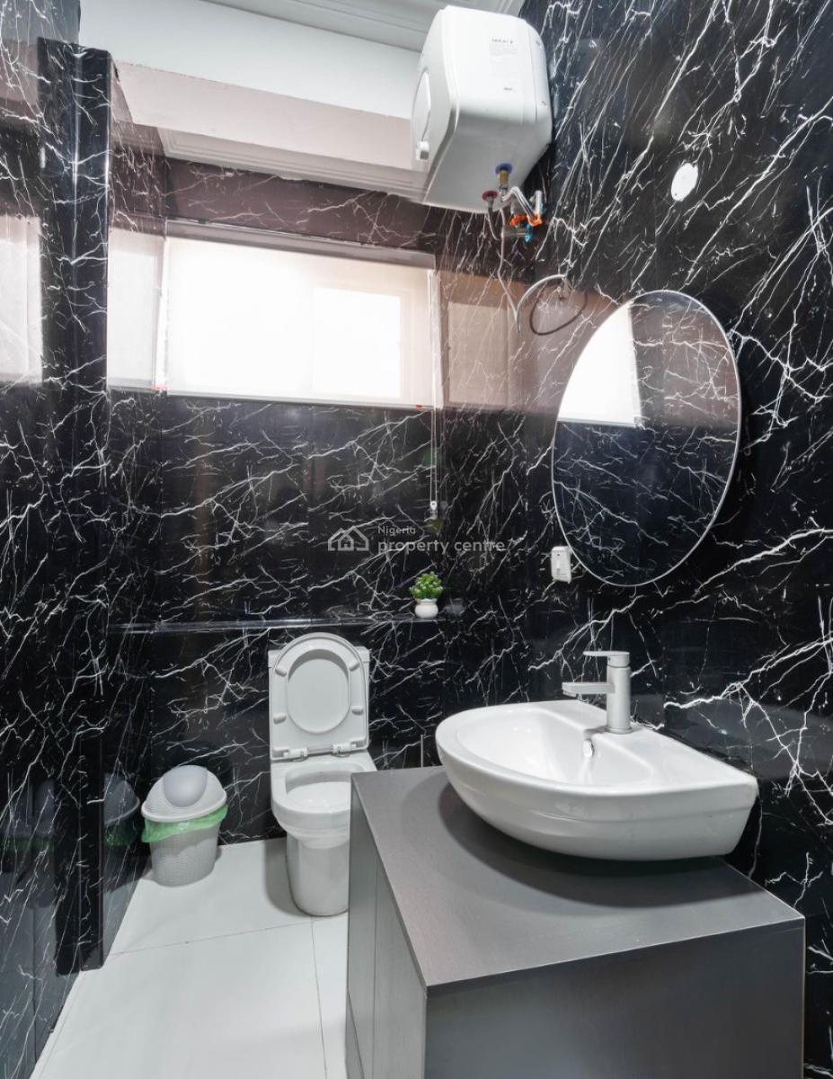 Beautiful and Spacious 2bedroom Apartment Available From Tomorrow !!, Lekki Phase 1, Lekki, Lagos, Flat / Apartment Short Let