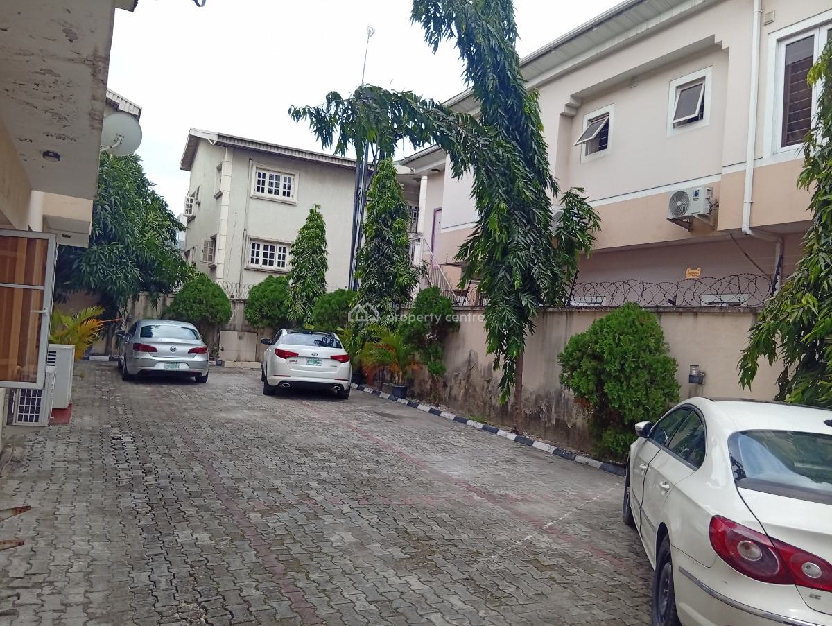 a Self Serviced 4 Bedroom Terrace with Bq in Lekki Phase 1, Lekki Phase 1, Lekki Phase 1, Lekki, Lagos, Terraced Duplex for Rent