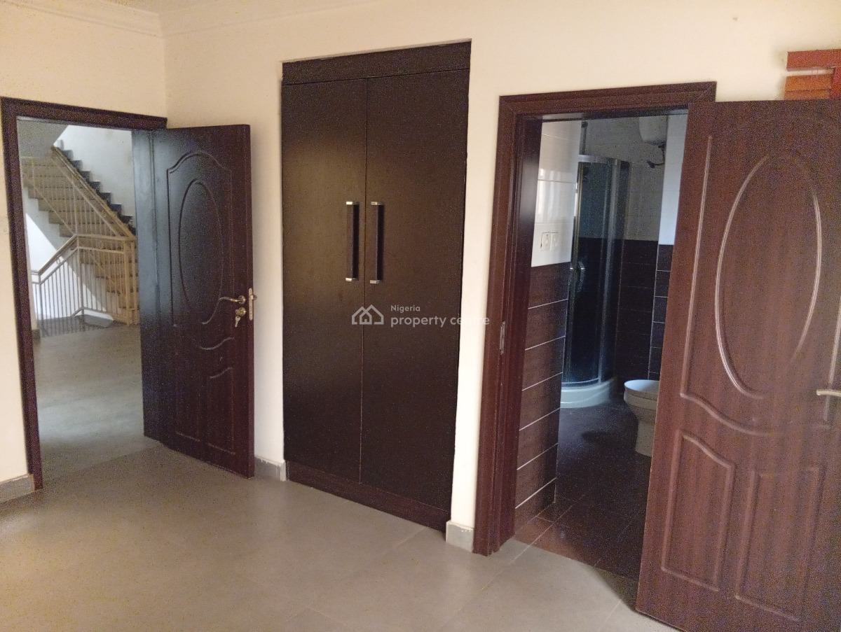a Self Serviced 4 Bedroom Terrace with Bq in Lekki Phase 1, Lekki Phase 1, Lekki Phase 1, Lekki, Lagos, Terraced Duplex for Rent