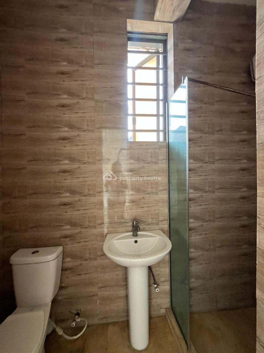 Affordable 2 Bedroom Apartment, Chevron Lekki, Lekki, Lagos, Flat / Apartment for Sale