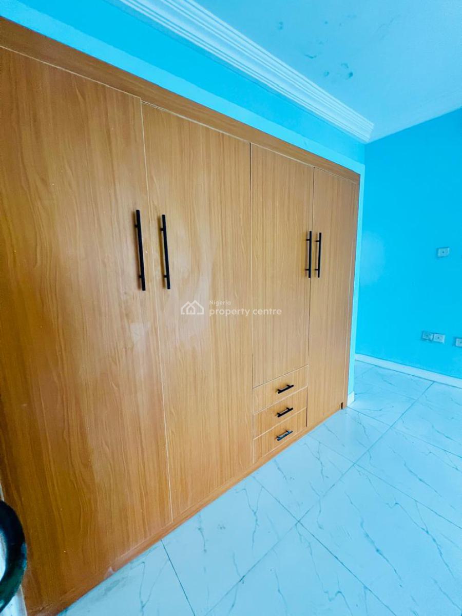 Spacious & Clean 4 Bedroom Duplex with 2 Bedroom Staff Quarters, Off Admiralty Way, Lekki Phase 1, Lekki, Lagos, Detached Duplex for Rent