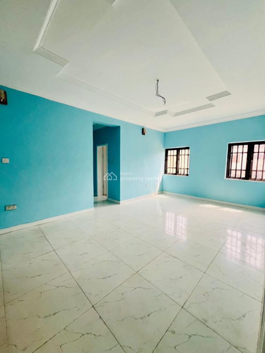 Spacious & Clean 4 Bedroom Duplex with 2 Bedroom Staff Quarters, Off Admiralty Way, Lekki Phase 1, Lekki, Lagos, Detached Duplex for Rent