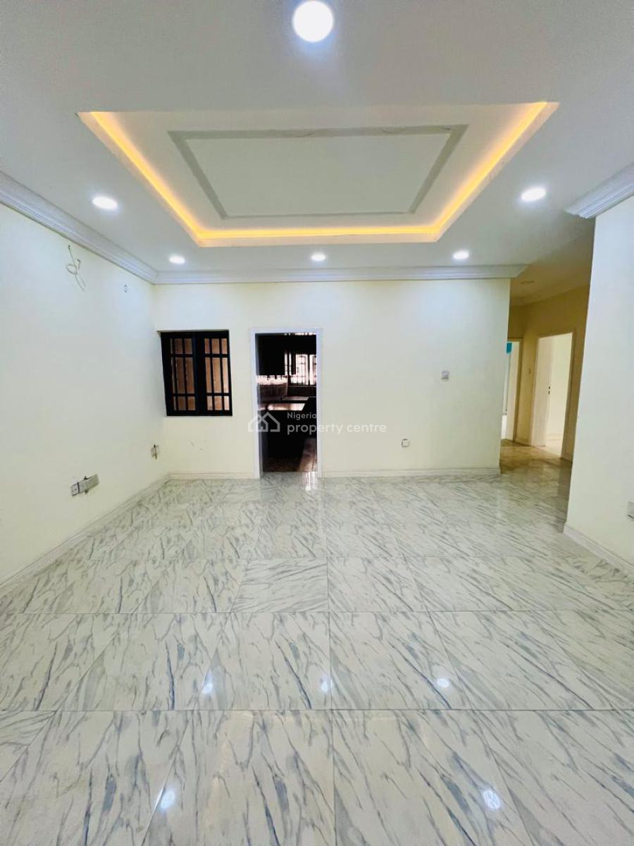 Spacious & Clean 4 Bedroom Duplex with 2 Bedroom Staff Quarters, Off Admiralty Way, Lekki Phase 1, Lekki, Lagos, Detached Duplex for Rent